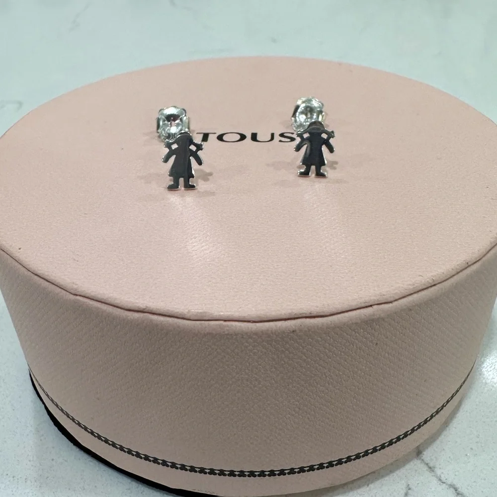 NWOT TOUS Sweet Doll Girl Pendant Necklace and Earrings - Picture 2 of 9